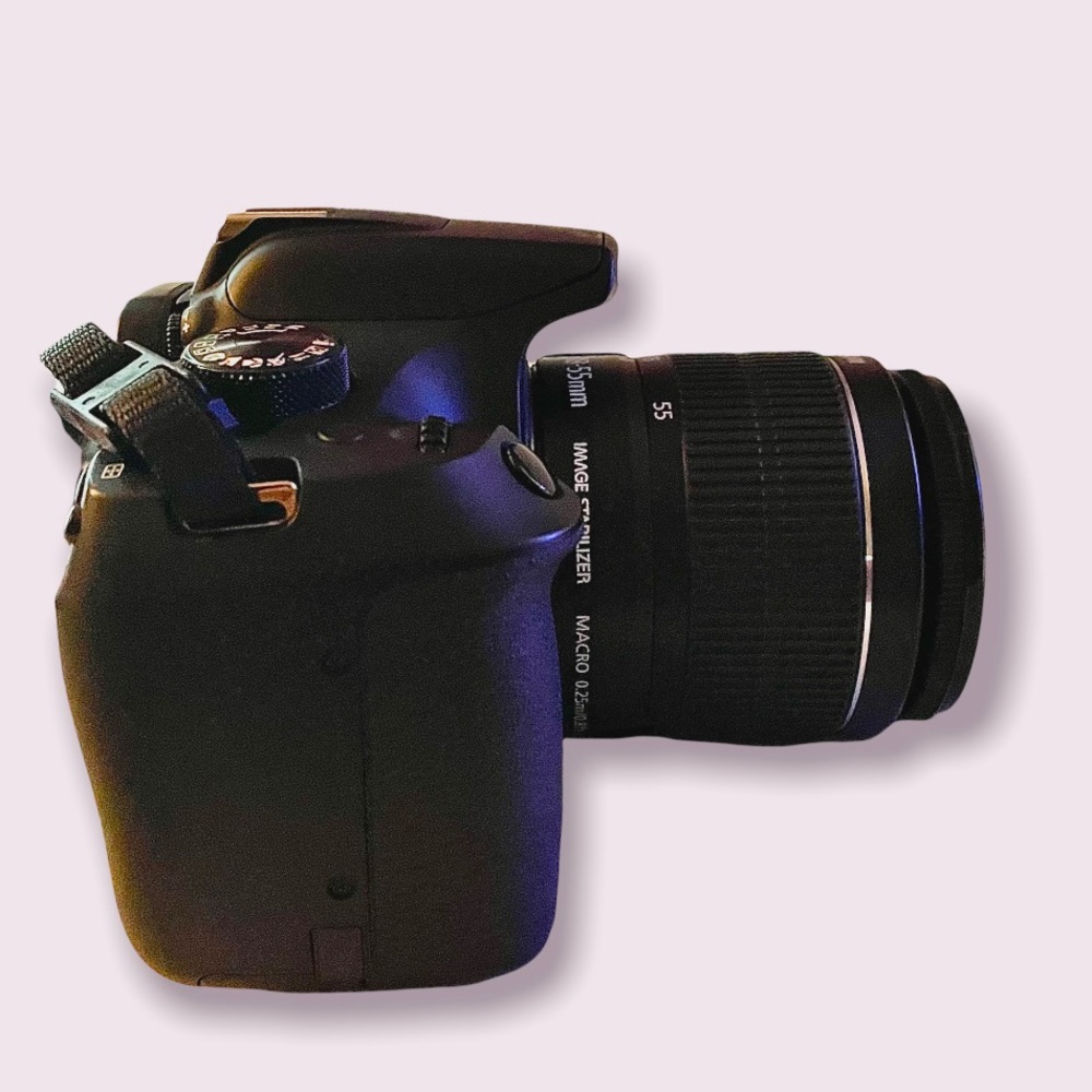 Canon Rebel T6 EF-S 18-55mm IS II Kit 18 Megapixels - Extra Batteries + Charger